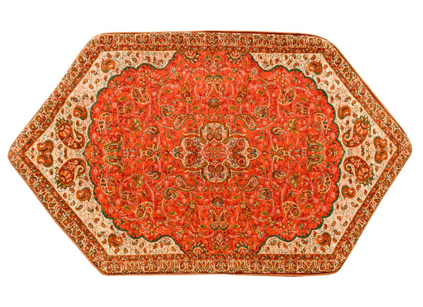 ترمه دوزی زمینه قرمز 