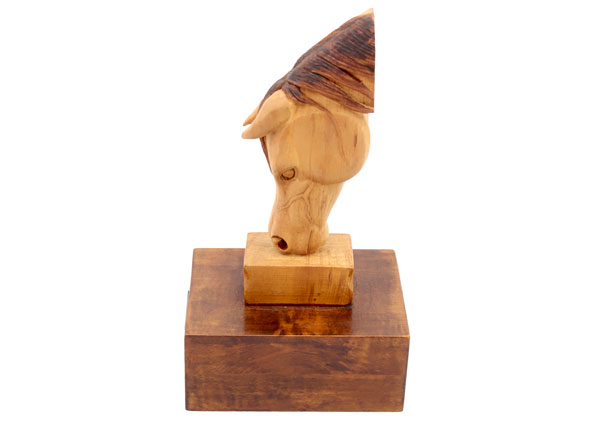 ماکت سر اسب چوبی