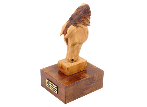 ماکت سر اسب چوبی