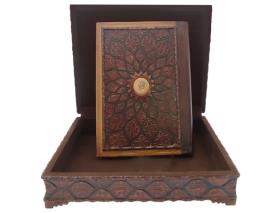 قرآن چرمی بزرگ